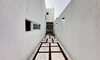 CASA NUEVA EN VENTA CON AMPLIO JARDIN EN BOCA DEL RIO