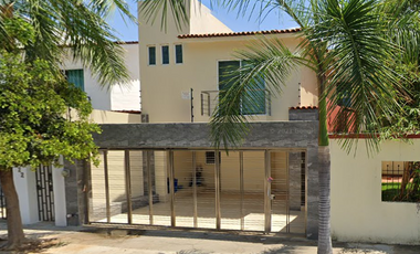 Casa en Fraccionamiento Residencial Fluvial Puerto Vallarta Remate Bancario