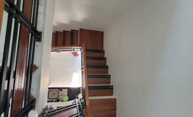 Rumah Disewakan Bringin Sambikerep Surabaya 2 Lantai Full Furnish Bangunan Baru Gress