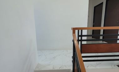 Rumah Disewakan Bringin Sambikerep Surabaya 2 Lantai Full Furnish Bangunan Baru Gress