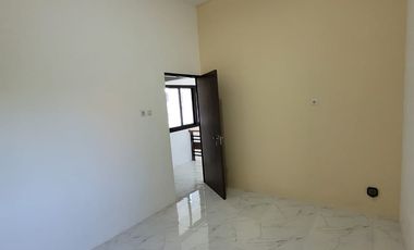 Rumah Disewakan Bringin Sambikerep Surabaya 2 Lantai Full Furnish Bangunan Baru Gress