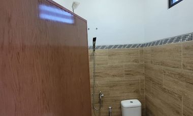Rumah Disewakan Bringin Sambikerep Surabaya 2 Lantai Full Furnish Bangunan Baru Gress