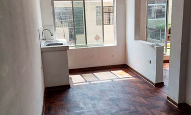 VENTA DE CASA DE 2 PISOS EN EL CALLAO