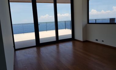 3 Bedroom Penthouse Unit @ The Reef  Mactan for Sale