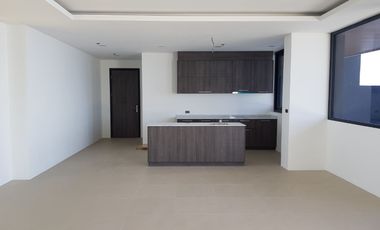3 Bedroom Penthouse Unit @ The Reef  Mactan for Sale