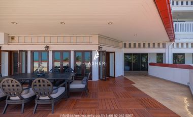 4 Bedrooms | 3 Bathrooms | Private balcony overlooking the sea