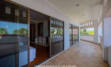 4 Bedrooms | 3 Bathrooms | Private balcony overlooking the sea