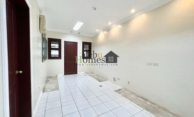 Five Bedroom House with Pool  for Rent  in North Town Homes