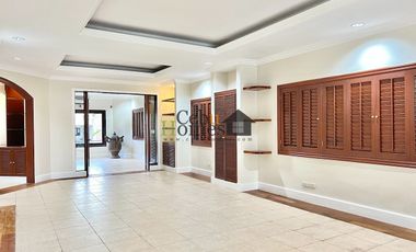 Five Bedroom House with Pool  for Rent  in North Town Homes