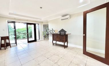 Five Bedroom House with Pool  for Rent  in North Town Homes