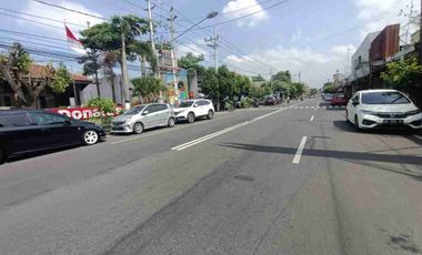 Tanah Super Strategis Bonus Bangunan Pinggir Jalan Raya Sultan Agung Kodya