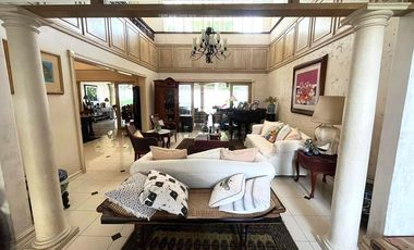 1140 SqM House And Lot In North Town Subdivision For Sale