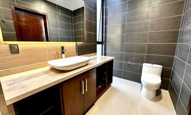 CASA EN VENTA FRACC BOSQUES DE SANTA ANITA, COTO 1