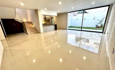 CASA EN VENTA FRACC BOSQUES DE SANTA ANITA, COTO 1