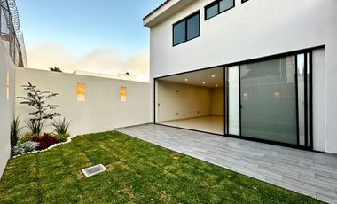 CASA EN VENTA FRACC BOSQUES DE SANTA ANITA, COTO 1