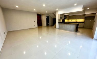 CASA EN VENTA FRACC BOSQUES DE SANTA ANITA, COTO 1