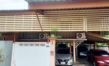 ขายที่ดิน พร้อม บ้านเดี่ยว 2 ชั้น วัดปากบ่อ บางกระเจ้า สมุทรสาคร เนื้อที่ 3-0-69 ไร่ แปลงสวย ทำเลดี พร้อมอยู่