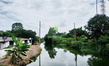 ขายที่ดิน พร้อม บ้านเดี่ยว 2 ชั้น วัดปากบ่อ บางกระเจ้า สมุทรสาคร เนื้อที่ 3-0-69 ไร่ แปลงสวย ทำเลดี พร้อมอยู่