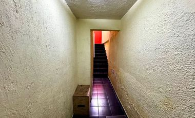 Casa en venta por Mercado de Abastos