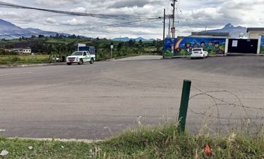 TERRENOS-VENTA, SERVICIOS SOTERRADOS CON CAMINOS NUEVOS, SECTOR SNTO DOMINGO DE CUTUGLAHUA. QUITO, ECUADOR.
