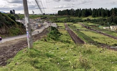 TERRENOS-VENTA, SERVICIOS SOTERRADOS CON CAMINOS NUEVOS, SECTOR SNTO DOMINGO DE CUTUGLAHUA. QUITO, ECUADOR.