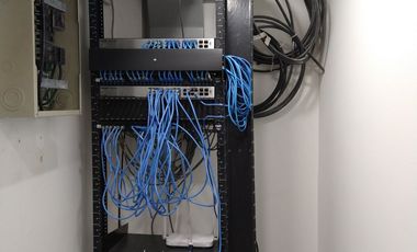 ALQUILER OFICINA - EDIFICIO CENTRO EMPRESARIAL VERSALLES