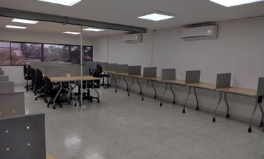 ALQUILER OFICINA - EDIFICIO CENTRO EMPRESARIAL VERSALLES