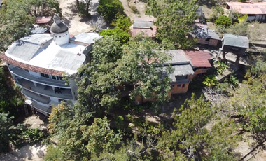 ¡Oportunidad de inversión! Villa en venta a 3.5 km del Jardín Botánico