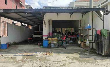 Jual Rumah Usaha
*Nol Jalan Waru Sidoarjo*
Dekat RS Mitra Keluarga Waru

Luas 592m2
Dimensi 9.5x62
LB 400m2 ( 1 Lantai )

*Rumah Induk*
- Kmr tidur 4