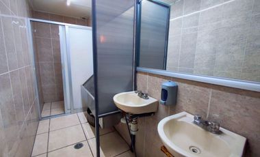 LOCAL COMERCIAL EN VENTA FRENTE AL RASTRO EN ESQUINA, LÓPEZ DE LEGASPI