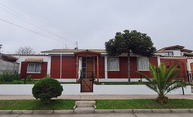 CASA EN VENTA 5D/2B - SECTOR SERENA ORIENTE