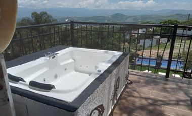 IXTAPAN DE LA SAL CASA AMUEBLADA EN FRACC CON ALBERCA JUEGOS Y JACUZZI