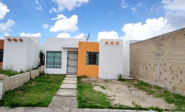 Casa en renta en Fraccionamiento Los Héroes al Norte de Mérida Yucatán de 2 recamaras