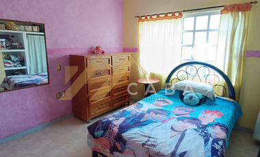 EN VENTA CASA EN ESQUINA CON LOCAL COMERCIAL, VERACRUZ.