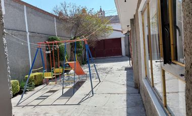VENDO CASA MUY AMPLIA DE 5 RECAMARAS A 5 MIN DE LA LOPES PORTILLO