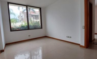 ALQUILER DE AMPLIA CASA EN SAMBORONDON