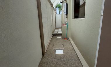 ALQUILER DE AMPLIA CASA EN SAMBORONDON