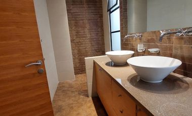 ALQUILER DE AMPLIA CASA EN SAMBORONDON