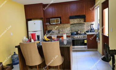 AMPLIA CASA EN COLONIA MEXICO, URUAPAN, MICHOACAN, MEXICO