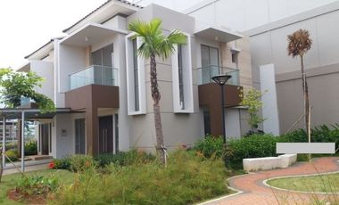 disewakan rumah milenial pik 2 uk 4.5x10 vinly siap huni