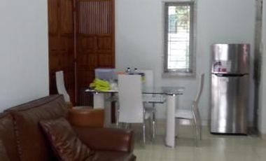 DIJUAL RUMAH POSISI HOOK TENGAH KOTA BERNUANSA MINIMALIS LOKASI DALAM PERUMAHAN WIKA AMAN NYAMAN HARGA NEGO