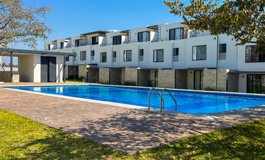 Casa con alberca en Xochitepec