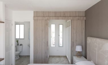 Casa de Venta en Porton de Malaga 2 · Av. Manuel Cordova Galarza, se encuntra a 500m de CEMEXPO