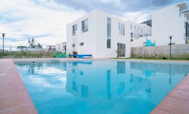 Casa de Venta en Porton de Malaga 2 · Av. Manuel Cordova Galarza, se encuntra a 500m de CEMEXPO