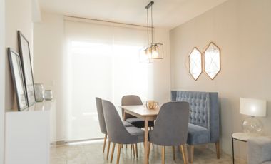 Casa de Venta en Porton de Malaga 2 · Av. Manuel Cordova Galarza, se encuntra a 500m de CEMEXPO