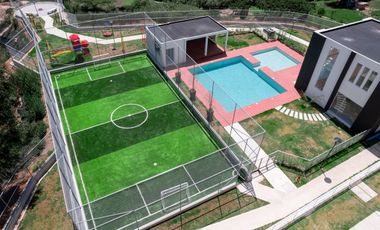 Casa de Venta en Porton de Malaga 2 · Av. Manuel Cordova Galarza, se encuntra a 500m de CEMEXPO