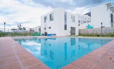 Casa de Venta en Porton de Malaga 2 · Av. Manuel Cordova Galarza, se encuntra a 500m de CEMEXPO