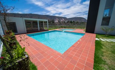 Casa de Venta en Porton de Malaga 2 · Av. Manuel Cordova Galarza, se encuntra a 500m de CEMEXPO