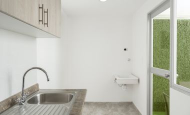 Casa de Venta en Porton de Malaga 2 · Av. Manuel Cordova Galarza, se encuntra a 500m de CEMEXPO