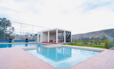 Casa de Venta en Porton de Malaga 2 · Av. Manuel Cordova Galarza, se encuntra a 500m de CEMEXPO
